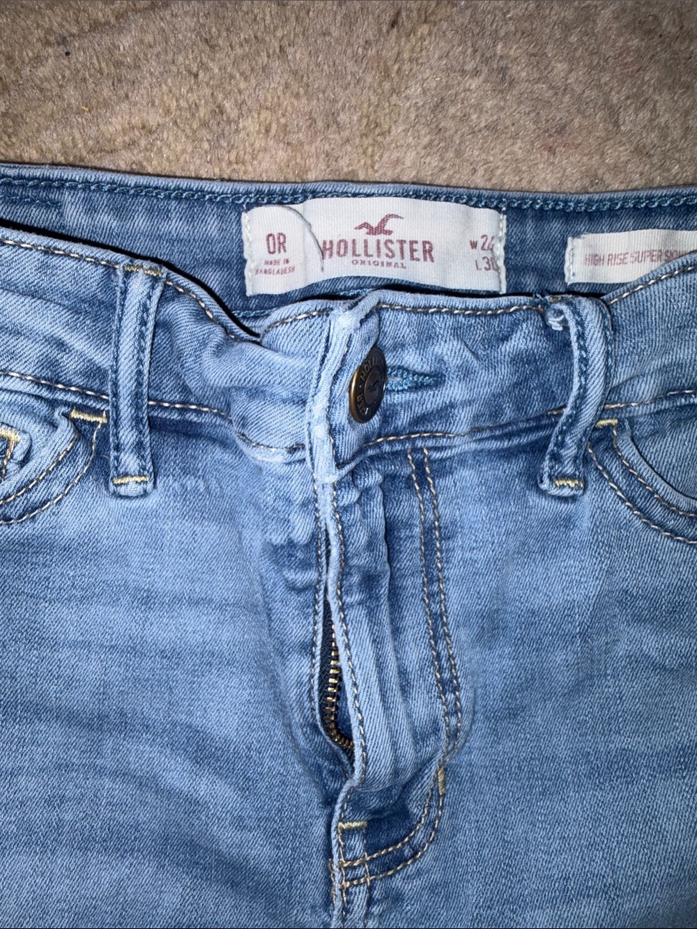 Hollister Light Wash High-Rise Women's Jeans
